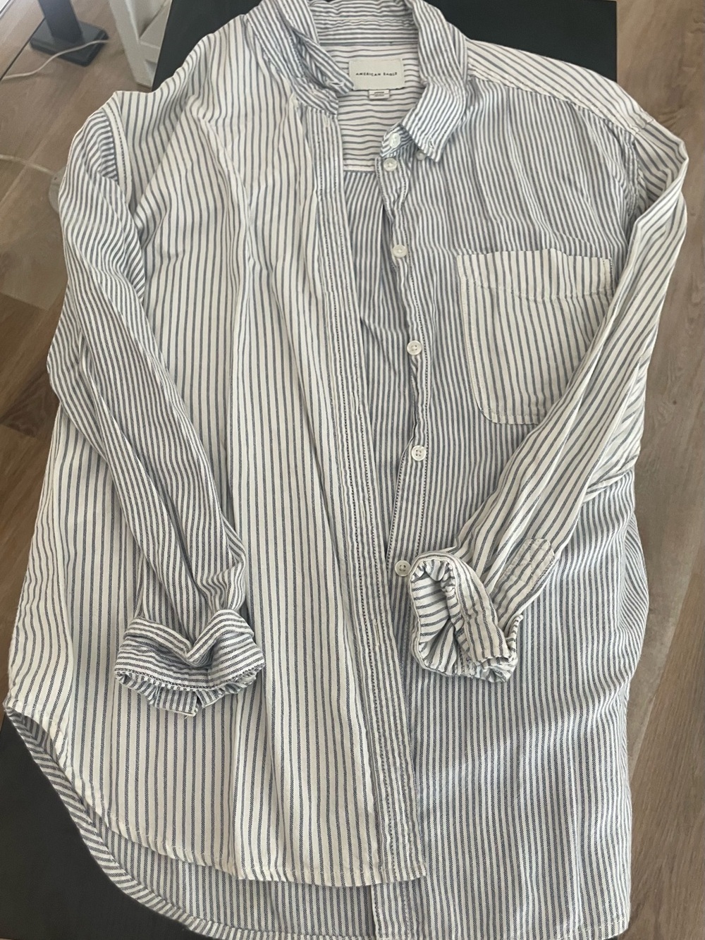 American Eagle Outfitters Blue & White Striped Button-Down Shirt